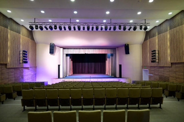 İrəvan Dövlət Azərbaycan Dram Teatrının binası istifadəyə verildi