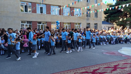 Binəqədi rayonu ərazisində fəaliyyət göstərən təhsil müəssisələrində 15 Sentyabr- "Bilik Günü" qeyd edildi