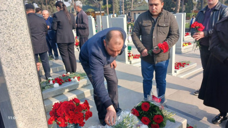 Şəhid Ağayev Ramiz İmamverdi oğlunun şəhadətinin ildönümü ilə əlaqədar məzarı ziyarət olundu