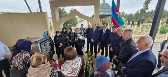 Şəhid Ağayev Rəşad Rövşən oğlunun şəhadətinin ildönümü ilə əlaqədar məzarı ziyarət olundu