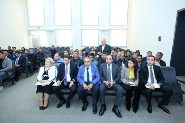 20  noyabr 2025-ci il tarixində Binəqədi Rayon İcra Hakimiyyətinin başçısı Elxan Allahverdiyevin Xocəsən qəsəbəsinin sakinləri ilə səyyar qəbulu keçirildi