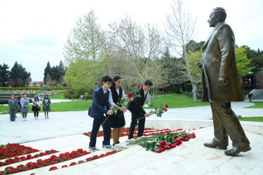 “Şəhərsalma və Memarlıq İli” çərçivəsində xalqımızın ümmumilli lideri Heydər Əliyevin əziz xatirəsinə həsr olunmuş “Heydər Əliyev və Azərbaycan tarixi” mövzusunda elmi-praktik konfransın rayon mərhələsi keçirildi