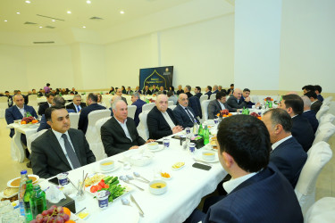 Binəqədi Rayon İcra Hakimiyyəti tərəfindən müqəddəs Ramazan ayı münasibətilə iftar süfrəsi təşkil edildi