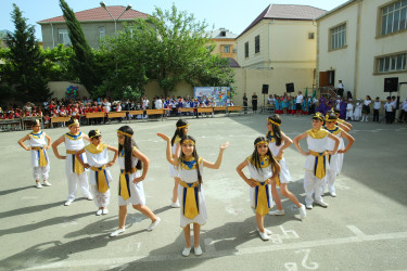 Binəqədi rayonu 143 № li tam orta məktəbdə 1 iyun- “Uşaqların Beynəlxalq Müdafiəsi Günü”nə həsr edilmiş tədbir keçirildi