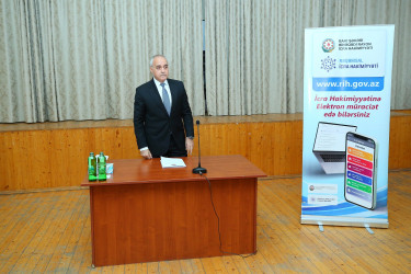 13 yanvar 2026-cı il tarixində Binəqədi Rayon İcra Hakimiyyətinin başçısı Elxan Allahverdiyevin 6-cı mikrorayon sakinləri ilə səyyar qəbulu keçirildi