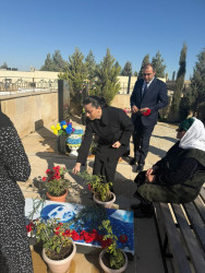 Şəhid Əmirli Əmirşah Səttar oğlunun şəhadətinin ildönümü ilə əlaqədar məzarı ziyarət olundu