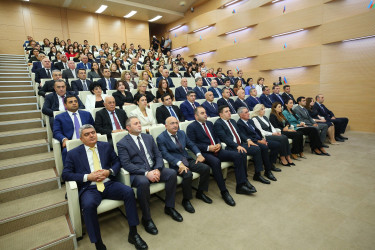Binəqədi Rayon İcra Hakimiyyətində Azərbaycan Respublikasının Prezidenti cənab İlham Əliyevin Yeni  Azərbaycan Partiyasının VIII Qurultayındakı çıxışından irəli gələn vəzifələrə həsr olunmuş müşavirə keçirildi