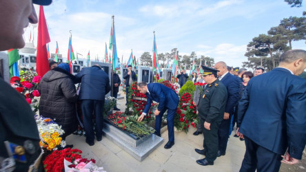 Şəhid Ağayev Həmdəm Mayıl oğlunun şəhadətinin ildönümü ilə əlaqədar məzarı ziyarət olundu