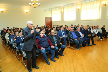 02 may 2025-ci il tarixində Binəqədi Rayon İcra Hakimiyyətinin başçısı Elxan Allahverdiyevin 8-ci mikrorayon sakinləri ilə səyyar qəbulu keçirildi