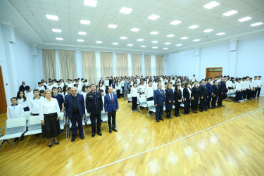 Binəqədi rayonu 300 № li tam orta məktəbdə “Gender əsaslı zorakılığa qarşı 16 günlük fəallıq kompaniyası” çərçivəsində “Gələcəyimizi şiddət və asılılıqdan qoruyaq!” mövzusunda maarifləndirici tədbir keçirildi