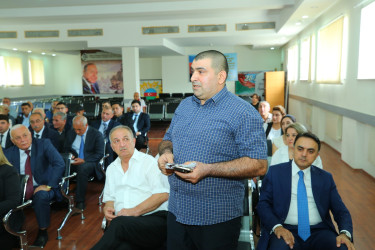 10 sentyabr 2026-cı il tarixində Binəqədi Rayon İcra Hakimiyyətinin başçısı Elxan Allahverdiyevin 8-ci mikrorayon sakinləri ilə səyyar qəbulu keçirildi