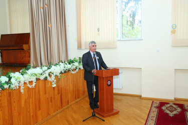 Binəqədi rayonu General Əliağa Şıxlinski adına 135 nömrəli məktəbin 55 illik yubileyi təntənə ilə qeyd olundu