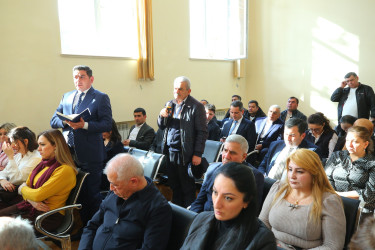 12 mart 2026-cı il tarixində Binəqədi Rayon İcra Hakimiyyətinin başçısı Elxan Allahverdiyevin Biləcəri qəsəbə sakinləri ilə səyyar qəbulu keçirildi