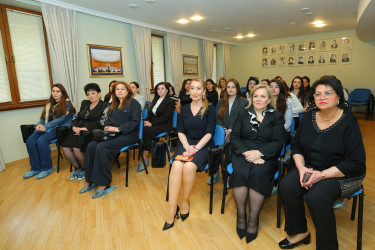 22 aprel 2026-cı il tarixində Binəqədi rayonunda Azərbaycan tibb elminin inkişafında müstəsna xidmətləri olan görkəmli alim, Əməkdar elm xadimi, tibb elmləri doktoru, professor, akademik Zərifə xanım Əliyevanın anadan olmasının 103 illiyi münasibətilə Milli Oftalmologiya Mərkəzində Xatirə muzeyinə ziyarət təşkil olundu