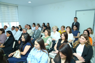 Ə.D.Məlikov adına Binəqədi Tibb Mərkəzində “17 İyun – Tibb İşçilərinin Peşə Bayramı Günü” münasibətilə tədbir keçirildi