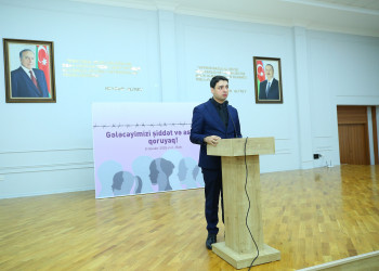 Binəqədi rayonu 300 № li tam orta məktəbdə “Gender əsaslı zorakılığa qarşı 16 günlük fəallıq kompaniyası” çərçivəsində “Gələcəyimizi şiddət və asılılıqdan qoruyaq!” mövzusunda maarifləndirici tədbir keçirildi