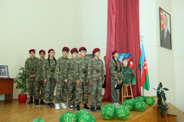 Binəqədi rayonu 179 № li tam orta məktəbdə 2016-cı il Aprel döyüşləri zamanı şəhidlik zirvəsinə ucalmış Emin Bağırovun və Fəxrəddin Qurbanlının anım gününə həsr olunmuş tədbir keçirildi