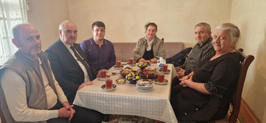 “15 May - Beynəlxalq Ailə Günü” münasibətilə Binəqədi rayonunda uzun illər birlikdə ömür sürmüş, cəmiyyətdə nüfuz qazanmış bir neçə ailə ziyarət olundu