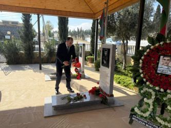 Şəhid Paşazadə Cavid Telman oğlunun şəhadətinin ildönümü ilə əlaqədar məzarı ziyarət olundu