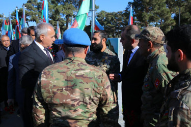 Binəqədi rayonunda 8 Noyabr - “Zəfər Günü” ilə əlaqədar şəhidlərimizin əziz xatirəsi böyük ehtiramla yad edildi