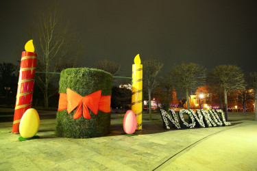 Novruz bayramı ərəfəsində Binəqədi rayonunun prospektləri, küçələri, parkları bayram əhval-ruhiyyəsi ilə bəzədilib