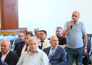 09 iyul 2026-cı il tarixində Binəqədi Rayon İcra Hakimiyyətinin başçısı Elxan Allahverdiyevin 8-ci mikrorayon sakinləri ilə səyyar qəbulu keçirildi