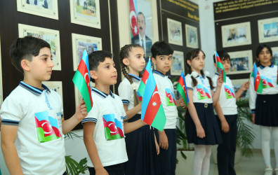 Binəqədi rayonu 3 № li tam orta məktəbdə “Konstitusiya və Suverenlik İli” çərçivəsində 28 May-“Müstəqlillik Günü”nə həsr edilmiş “Müstəqilliyimiz Əbədidir!” adlı tədbir keçirildi