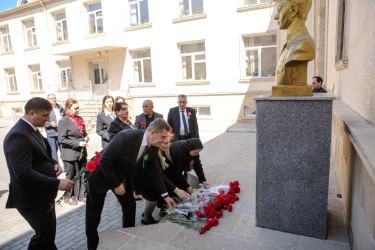 Binəqədi rayonu İlqar Məmmədov adına 298 № li tam orta məktəbdə şəhidin 52-ci ildönümü münasibətilə “Əbədiyaşar qəhrəman” adlı tədbir keçirildi