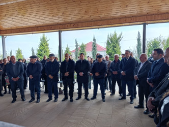 Şəhid Rüstəmov Vüsal Valeh oğlunun şəhadətinin ildönümü ilə əlaqədar məzarı ziyarət olundu