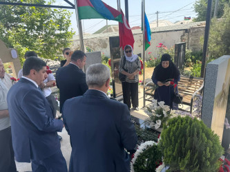 Şəhid Məmmədov Vüsal Aftandil oğlunun doğum günü ilə əlaqədar məzarı ziyarət olundu