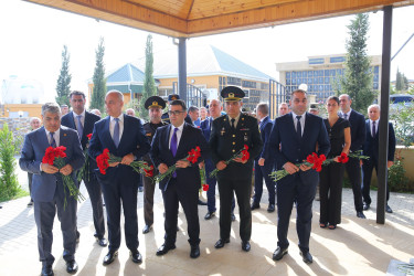 27 Sentyabr - “Anım Günü” ilə əlaqədar ölkəmizin hər yerində olduğu kimi Binəqədi rayonunda da şəhidlərimizin əziz xatirəsi böyük ehtiramla yad edildi