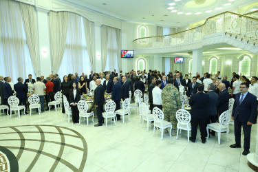 Binəqədi Rayon İcra Hakimiyyətinin təşkilatçılığı ilə şəhidlərin əziz xatirəsinə ehsan süfrəsi açıldı