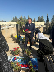 Şəhid Əmirli Əmirşah Səttar oğlunun şəhadətinin ildönümü ilə əlaqədar məzarı ziyarət olundu