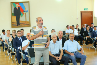 21 avqust 2025-ci il tarixində Binəqədi Rayon İcra Hakimiyyətinin başçısı Elxan Allahverdiyevin 9-cu mikrorayon sakinləri ilə səyyar qəbulu keçirildi