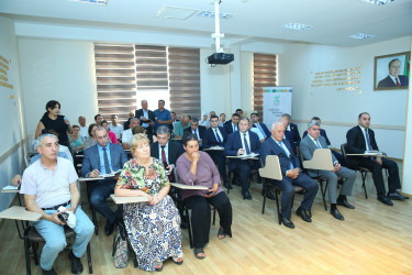 11 sentyabr 2025-ci il tarixində Binəqədi Rayon İcra Hakimiyyətinin başçısı Elxan Allahverdiyevin 7-ci mikrorayon sakinləri ilə səyyar qəbulu keçirildi