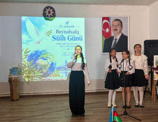 6 № li Uşaq-Gənclər İnkişaf Mərkəzində 21 Sentyabr–Beynəlxalq Sülh Gününə həsr olunmuş  "Sülh, dostluq və həmrəylik naminə” adlı tədbir keçirildi