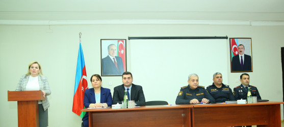 Binəqədi Rayon İcra Hakimiyyəti və  Binəqədi Rayon Polis İdarəsinin birgə təşkilatçılığı ilə H.Hüseynov adına 83 №-li məktəb-liseydə "Narkotiksiz gələcək naminə!” mövzusunda tədbir keçirildi