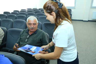 Binəqədi Rayon İcra Hakimiyyəti rəqəmsallaşma sahəsində qəbul edilən yol xəritələri və dövlət proqramlarının icrası istiqamətində vətəndaşlar və yerli qurumlar arasında maarifləndirmə və təşviqat tədbirləri həyata keçirir