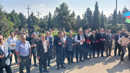 Şəhid Ağayev Rəşad Rövşən oğlunun anım günü ilə əlaqədar məzarı ziyarət olundu