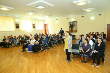 03 iyun 2025-ci il tarixində Binəqədi Rayon İcra Hakimiyyətinin başçısı Elxan Allahverdiyevin 9-cu mikrorayon sakinləri ilə səyyar qəbulu keçirildi