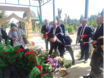 Şəhid Həsənov Nurlan Nadir oğlunun doğum günü ilə əlaqədar məzarı ziyarət olundu