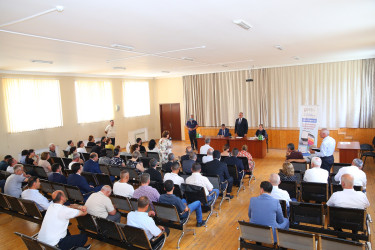 17 iyul 2025-ci il tarixində Binəqədi Rayon İcra Hakimiyyətinin başçısı Elxan Allahverdiyevin 6-cı mikrorayon sakinləri ilə səyyar qəbulu keçirildi