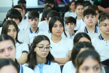Binəqədi rayonu 3 №-li tam orta məktəbində "Narkotiksiz gələcək naminə!” mövzusunda tədbir keçirildi
