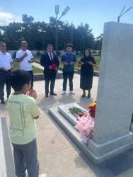 Şəhid Tağıyev Ruslan Fuad oğlunun doğum günü ilə əlaqədar məzarı ziyarət olundu