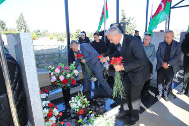 Binəqədi rayonunda 8 Noyabr - “Zəfər Günü” ilə əlaqədar şəhidlərimizin əziz xatirəsi böyük ehtiramla yad edildi