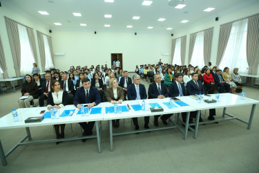 “Şəhərsalma və Memarlıq İli” çərçivəsində xalqımızın ümmumilli lideri Heydər Əliyevin əziz xatirəsinə həsr olunmuş “Heydər Əliyev və Azərbaycan tarixi” mövzusunda elmi-praktik konfransın rayon mərhələsi keçirildi