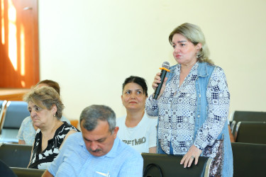 21 avqust 2025-ci il tarixində Binəqədi Rayon İcra Hakimiyyətinin başçısı Elxan Allahverdiyevin 9-cu mikrorayon sakinləri ilə səyyar qəbulu keçirildi