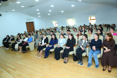 “Konstitusiya və Suverenlik İli” çərçivəsində ümummilli lider Heydər Əliyevin anadan olmasının 102-ci ildönümünə həsr olunmuş “Gərək nəbzin Vətənin nəbzilə vursun” adlı konfrans-konsert keçirildi
