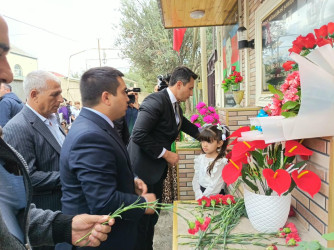 Şəhid Hüseynov Ramin Qüdrət oğlununun adını əbədiləşdirmək üçün yaradılmış “Şəhid Bulağı” önündə anım mərasimi keçirildi