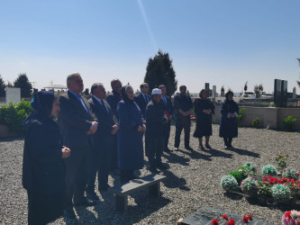 Şəhid İbrahimov Məhərrəm Əli oğlunun doğum günü ilə əlaqədar məzarı ziyarət olundu